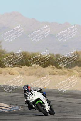 media/Dec-07-2025-CVMA (Sun) [[3e7d2de5dc]]/Race 9-Formula UL Shootout/